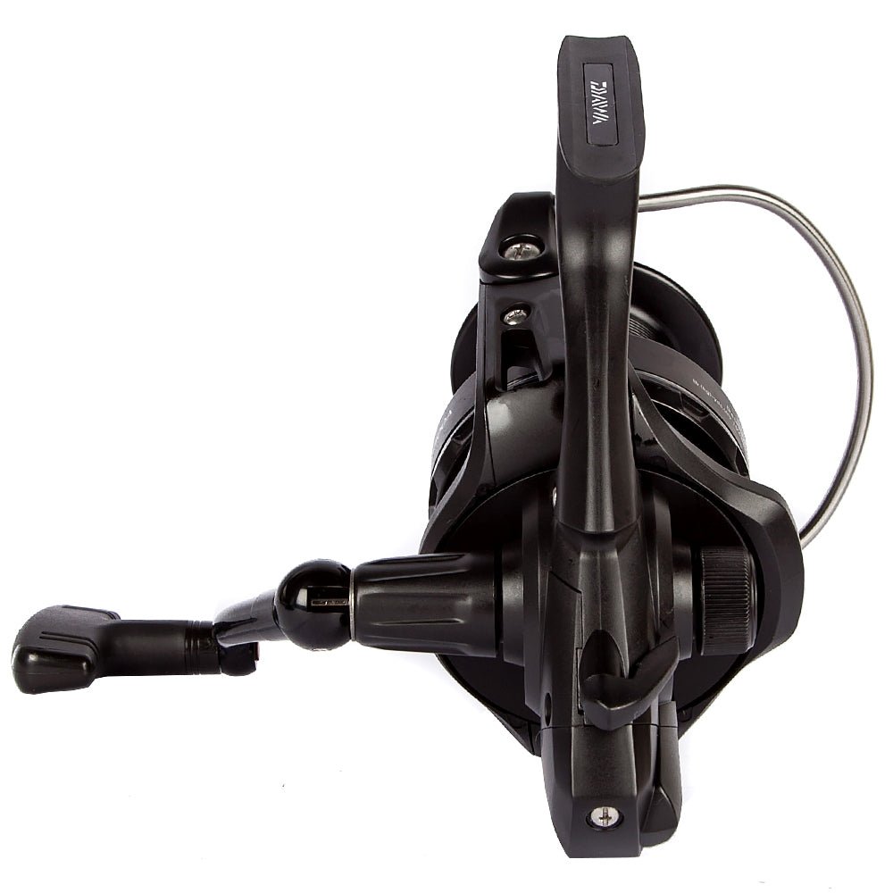 Big Pit Reel Daiwa Crosscast BK5500A Black - Western Accessories